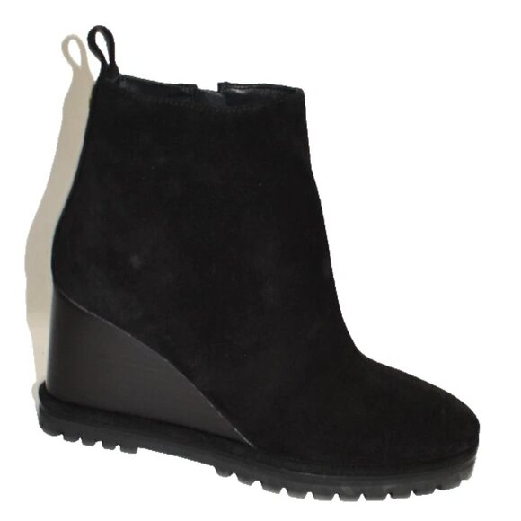 New! Tory Burch Genuine Suede Logo Wedge Boot Black Size 8 M DD486 - Picture 1 of 6